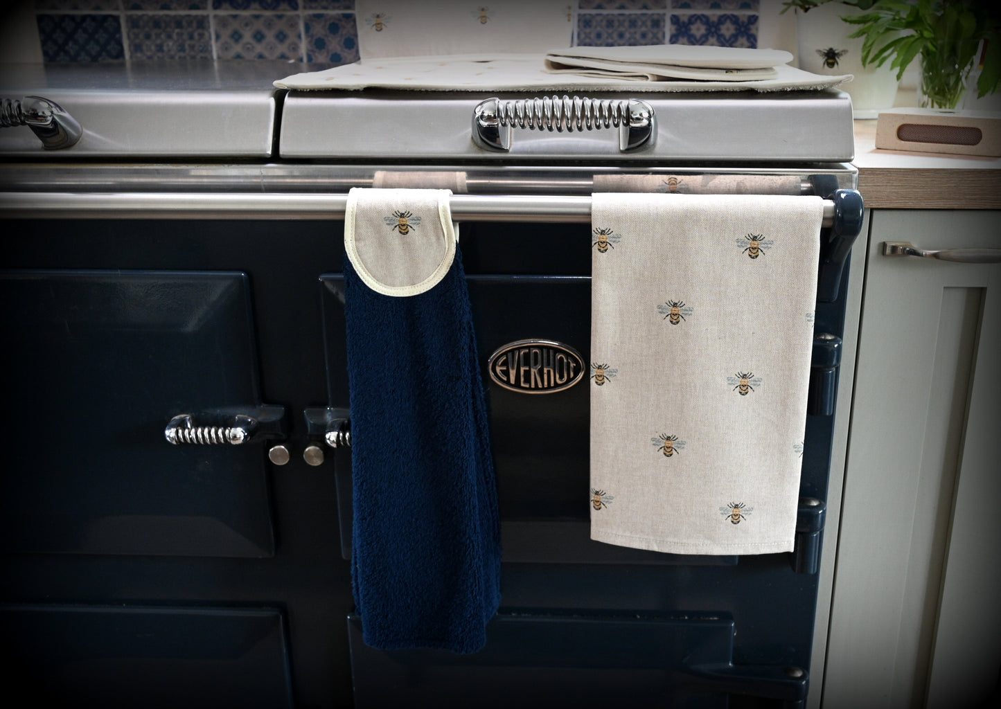 Magnetic Everhot Top, Bees