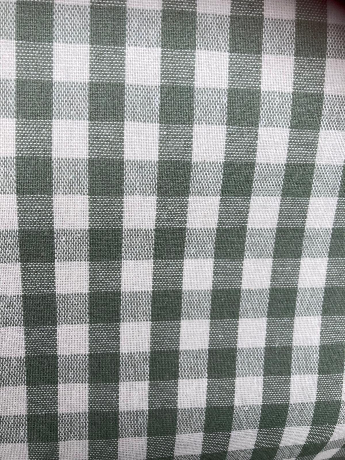 Tablecloth, Green Gingham (wipe and wash) in 5 sizes