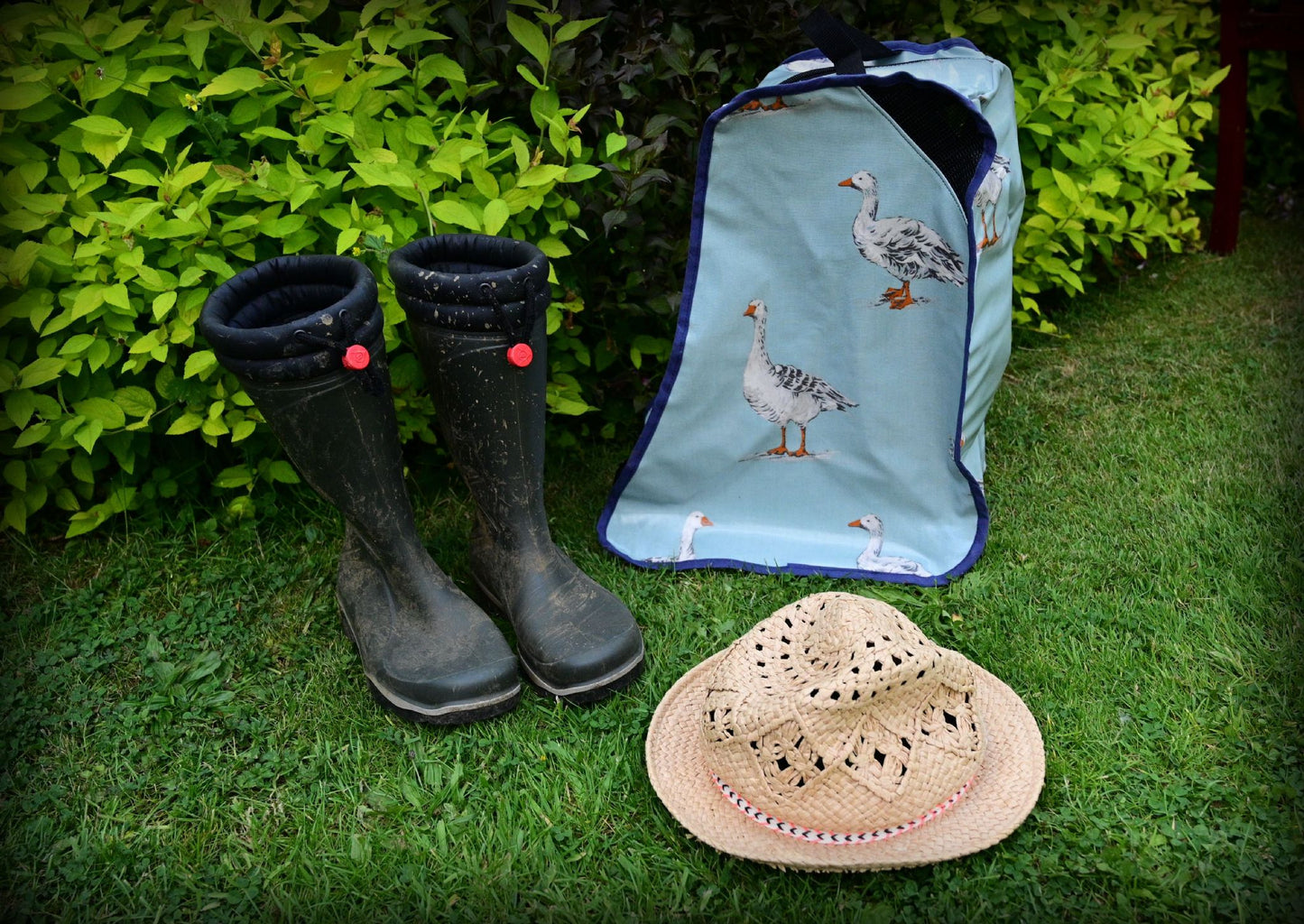 lifestyle of geese boot bag