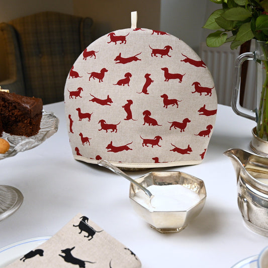 Tea Cosy, Red Dachshund