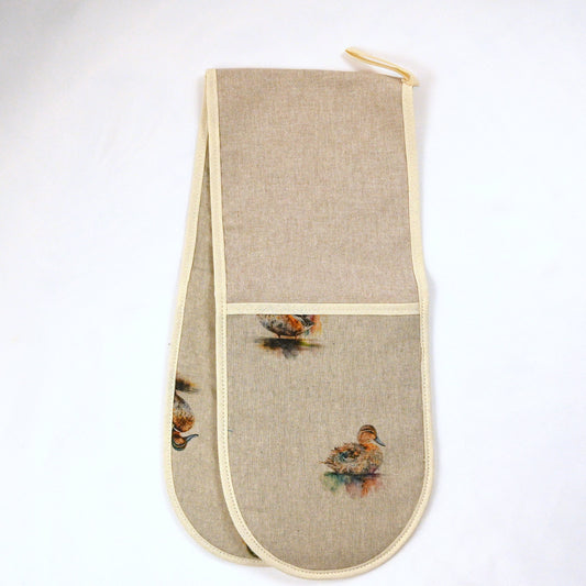 double oven gloves in duck design