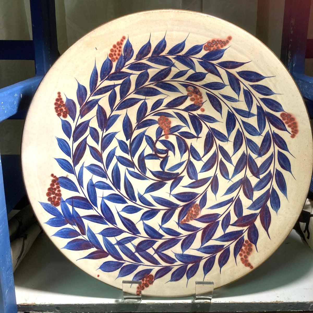 Ceramic Bowl - Berry Leaf