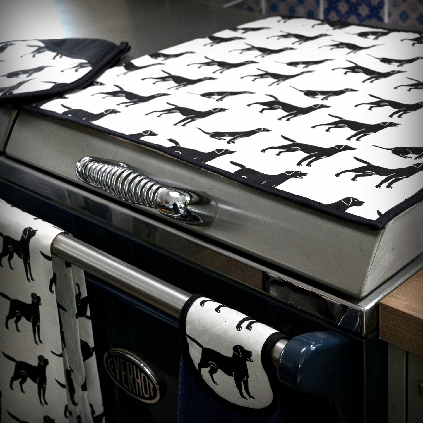 Magnetic Everhot Top, Black Labrador