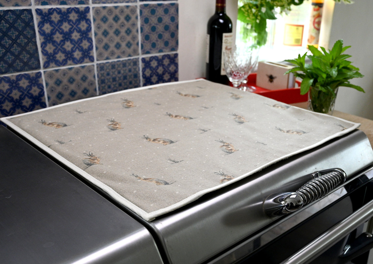 Magnetic Everhot Top, Hares