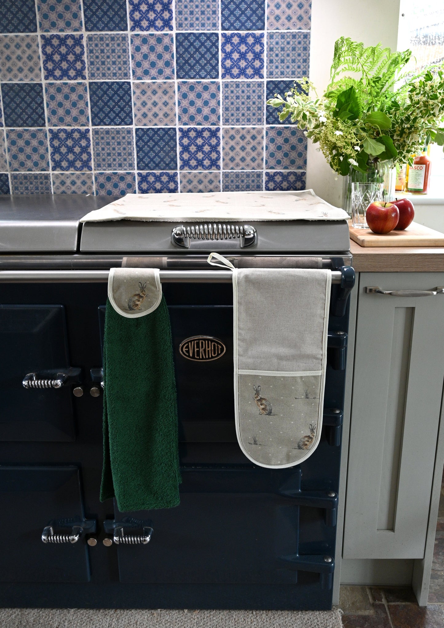 Magnetic Everhot Top, Hares