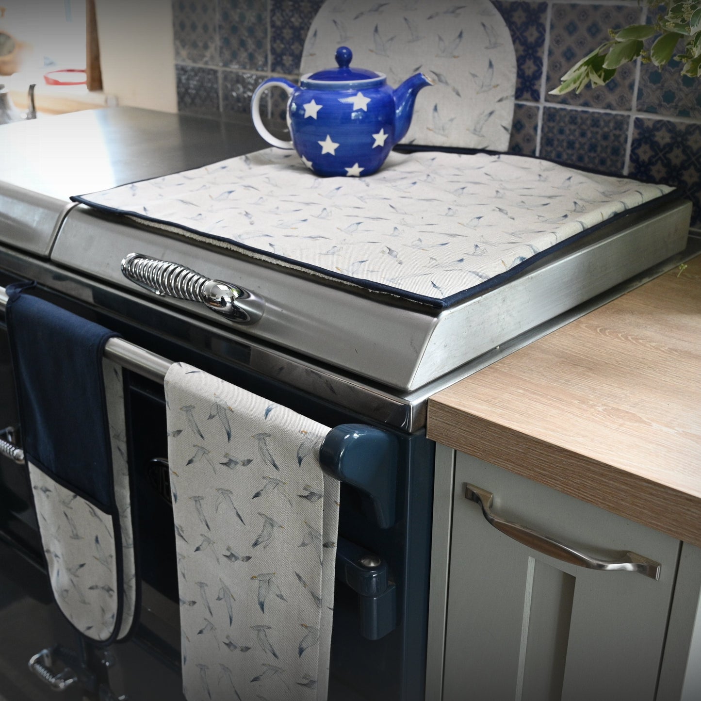 Magnetic Everhot Top, Seagulls