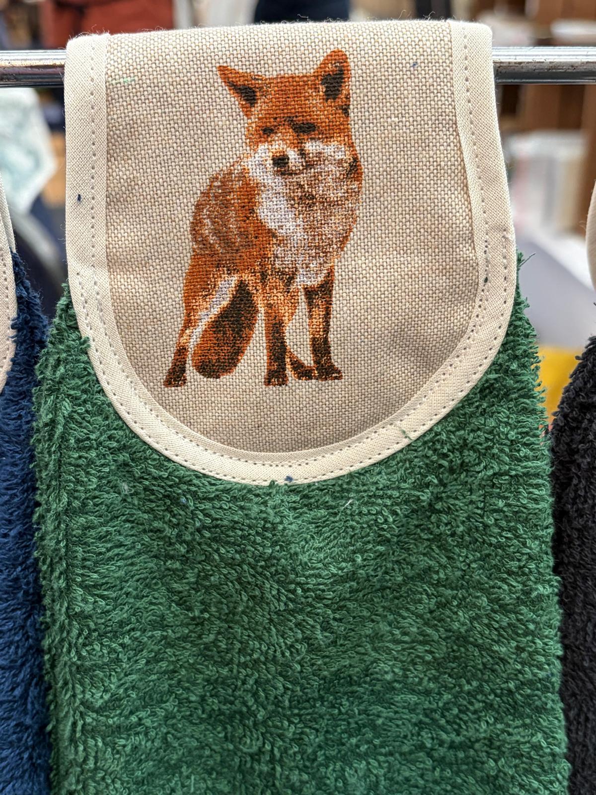 Hang ups, Kitchen towels, Fox