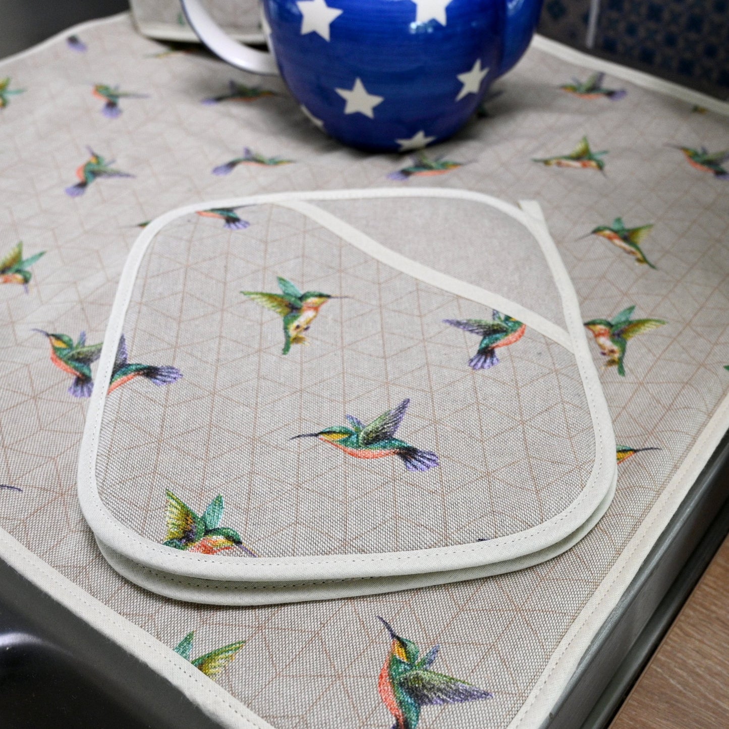 Oven Grippers, Humming Bird (Pair)