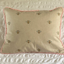 Load image into Gallery viewer, Cushion - Bees
