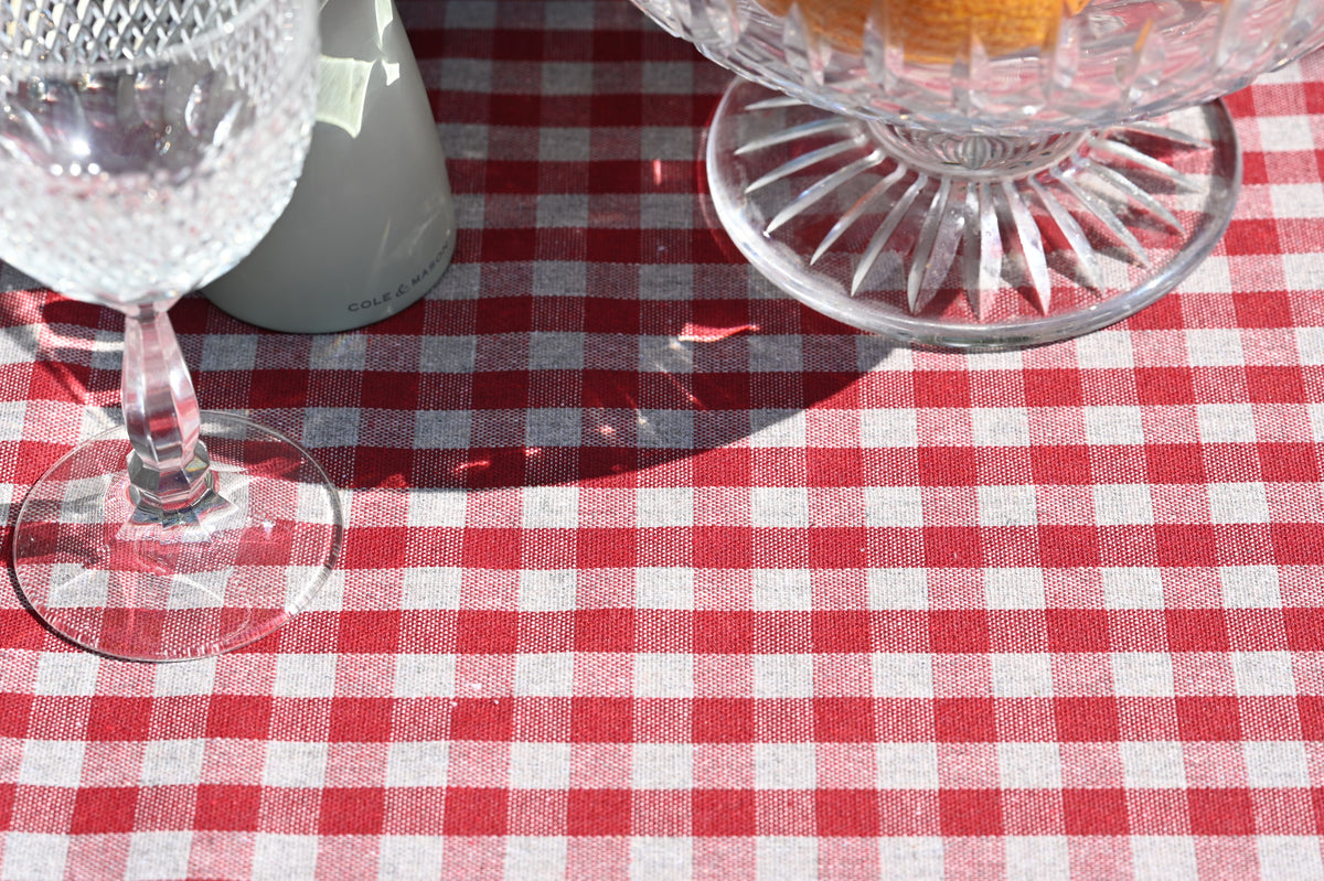 Tablecloth, Red Gingham (wipe and wash) in 5 sizes