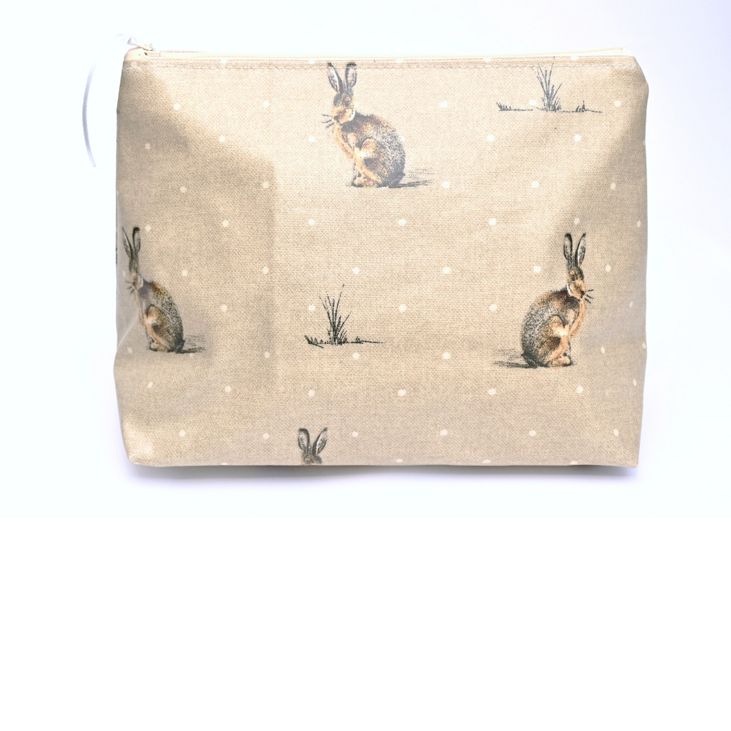 Washbag, Hare