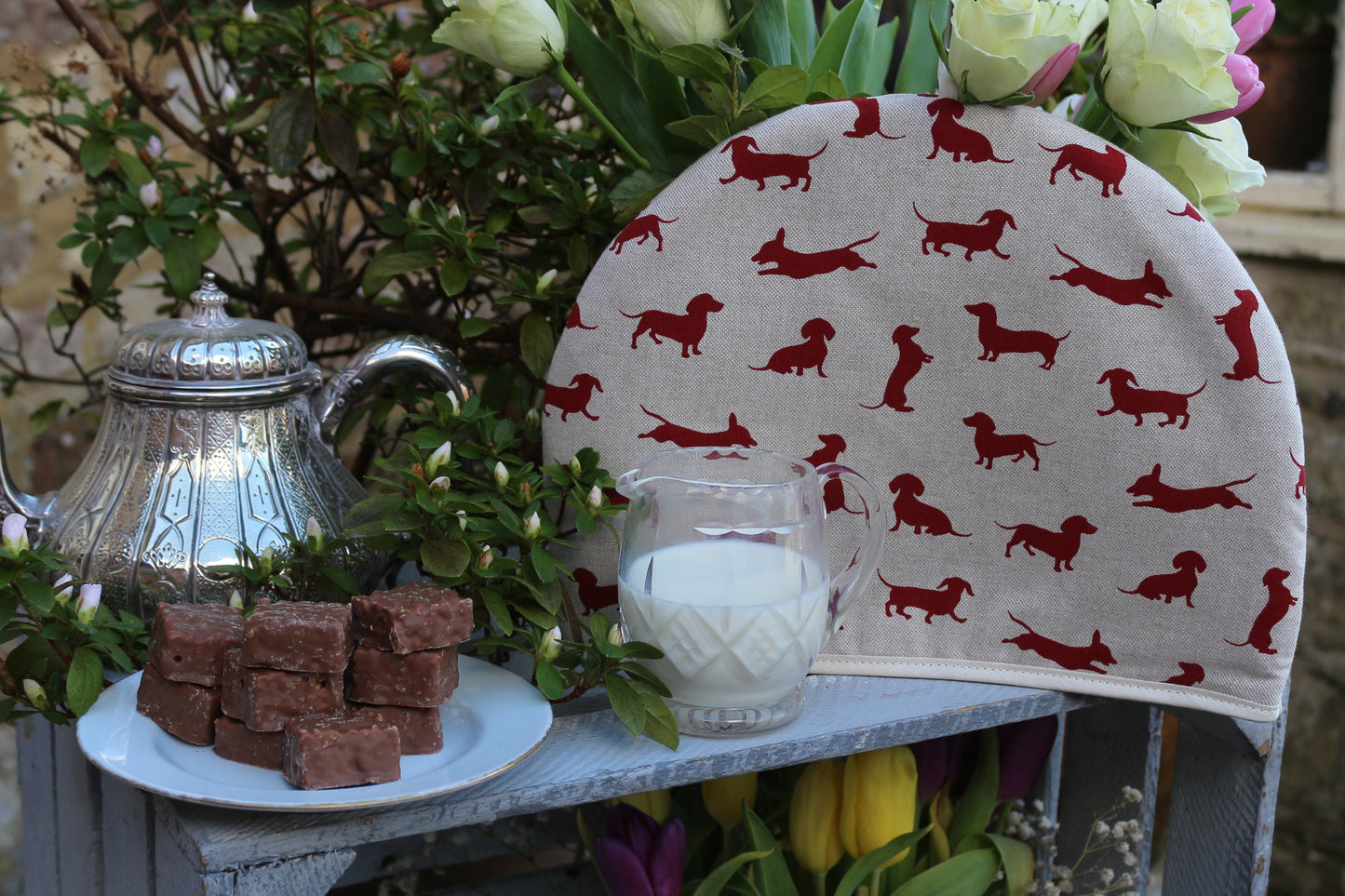 Tea Cosy, Red Dachshund