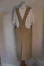 Load image into Gallery viewer, Cross Backed Apron, Stag
