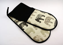 Load image into Gallery viewer, Oven Gloves, Grey Elephant
