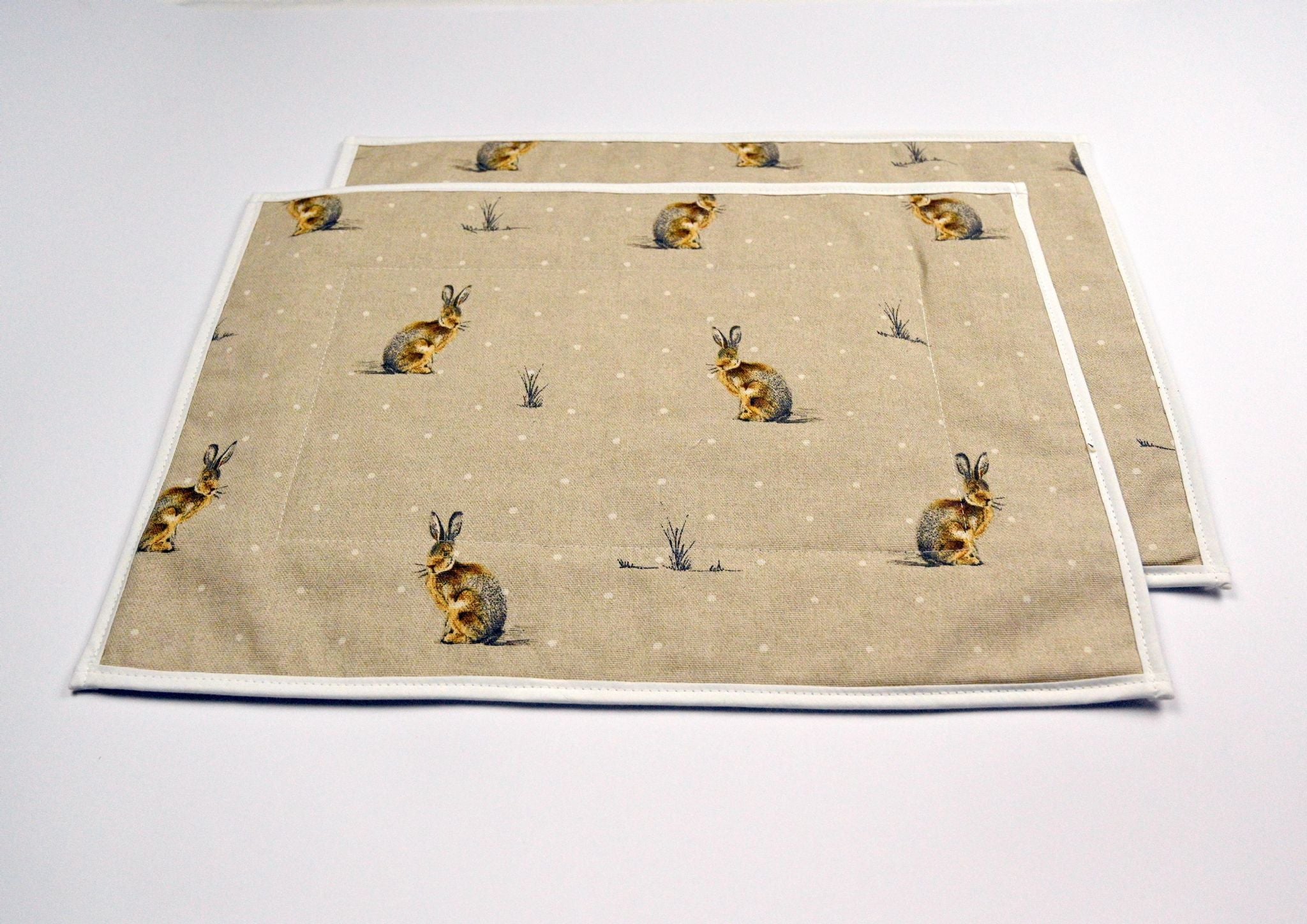 Placemats, Hares