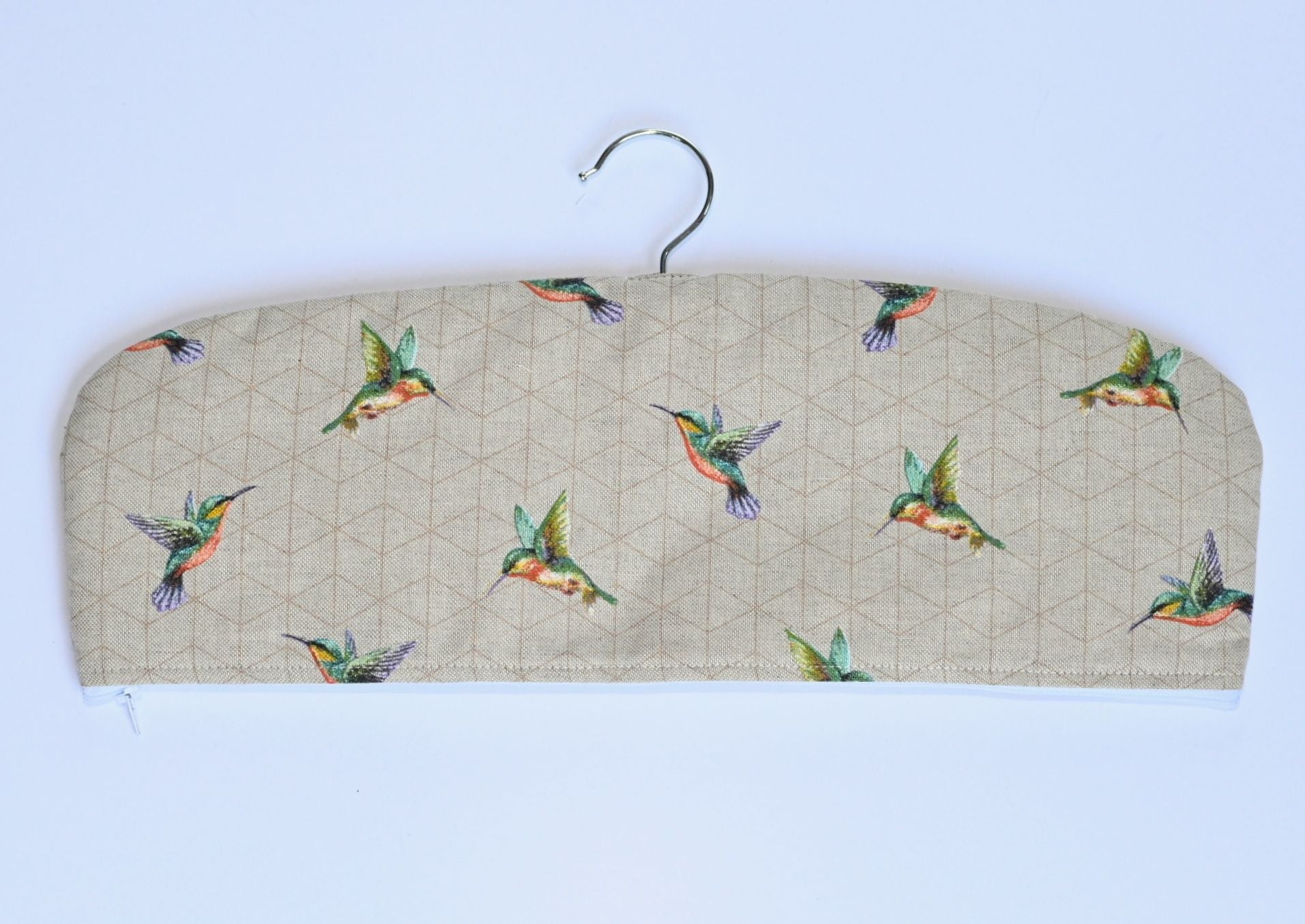 Safe Hanger, Humming Bird